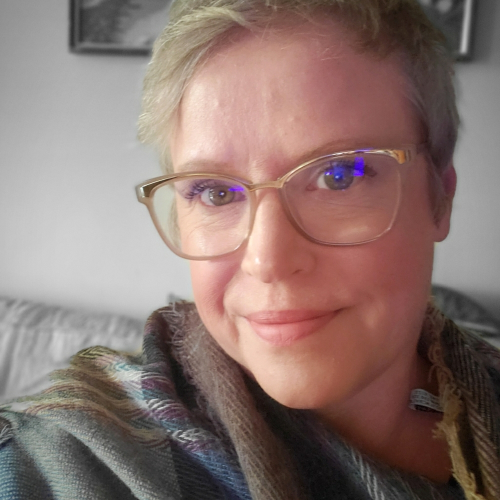 Meet your Posher, Ellen